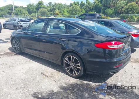 2020 Ford Fusion Titanium z USA, uszkodzony, nr VIN 3FA6P0D94LR199546